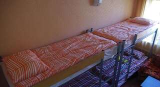 Гостиница Hostel Kuba Елец Кровать в общем номере для мужчин и женщин с 8 кроватями-1